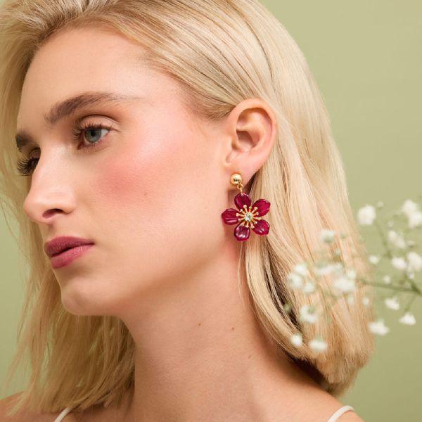 Shop at lovisa